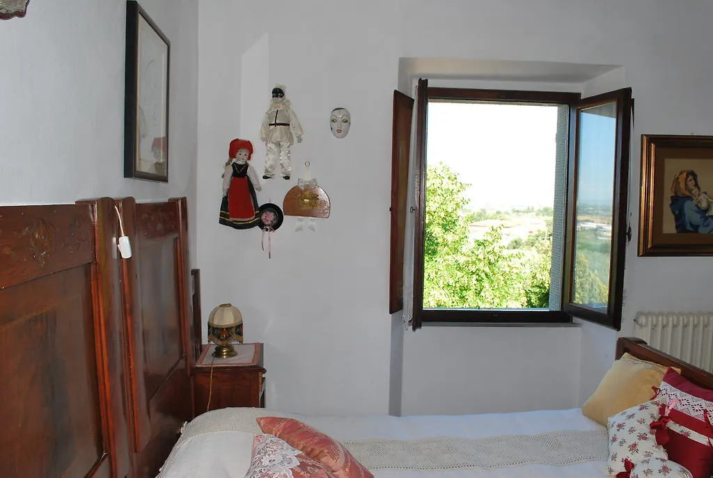 Casa Dina Bed & Breakfast Terontola 3*,  Italy